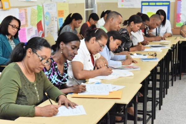 Inafocam evalúa en San Juan a docentes de la Especialidad en Formación Humana y Religiosa