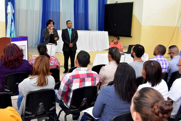 Maestros de Lenguas Extranjeras de Azua inician diplomado en el idioma Inglés