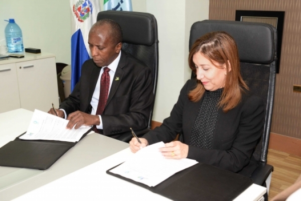 El INAFOCAM y la OEI desarrollarán un convenio de cooperación en la República Dominicana